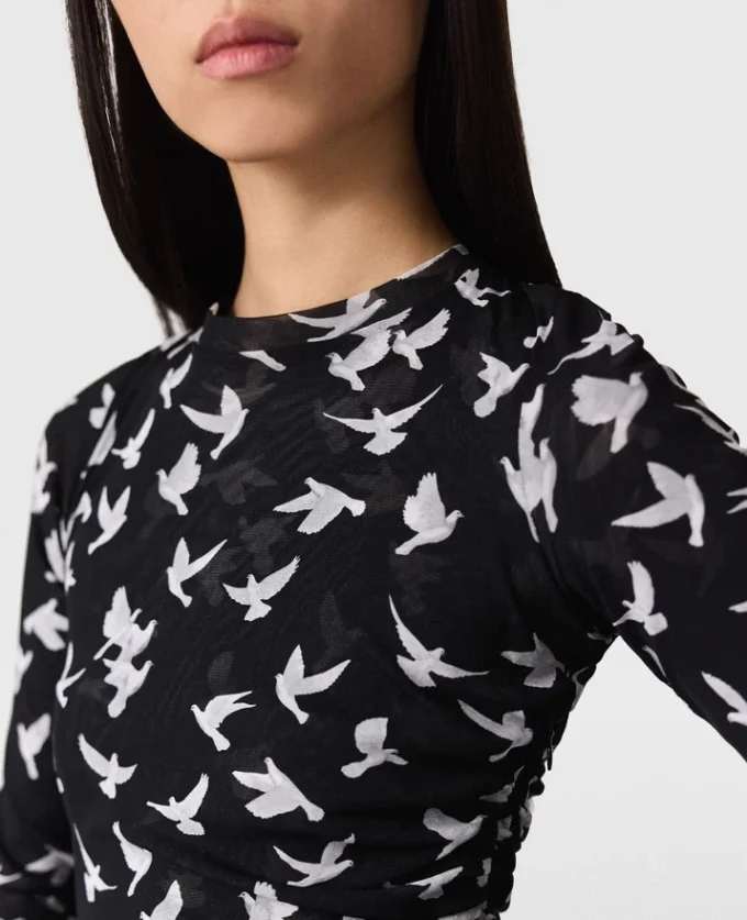 Abito a maniche lunghe in maglia con stampa colombe Abito a maniche lunghe in maglia con stampa colombe