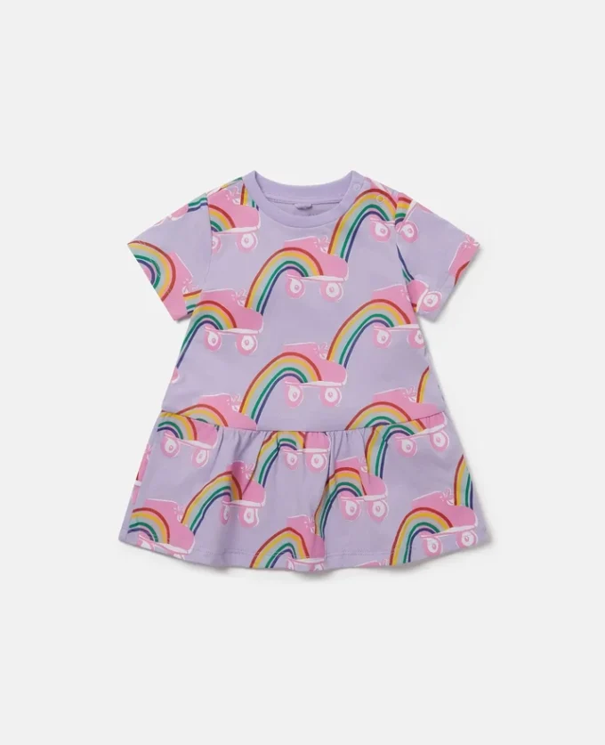 Abito con stampa arcobaleno e pattini a rotelle