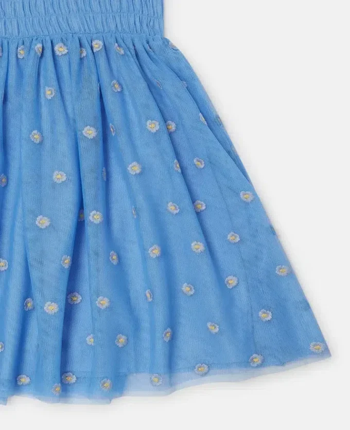 Abito in tulle con ricami floreali Abito in tulle con ricami floreali