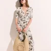 Abito midi a maniche corte in maglia con stampa ciliegie Abito midi a maniche corte in maglia con stampa ciliegie