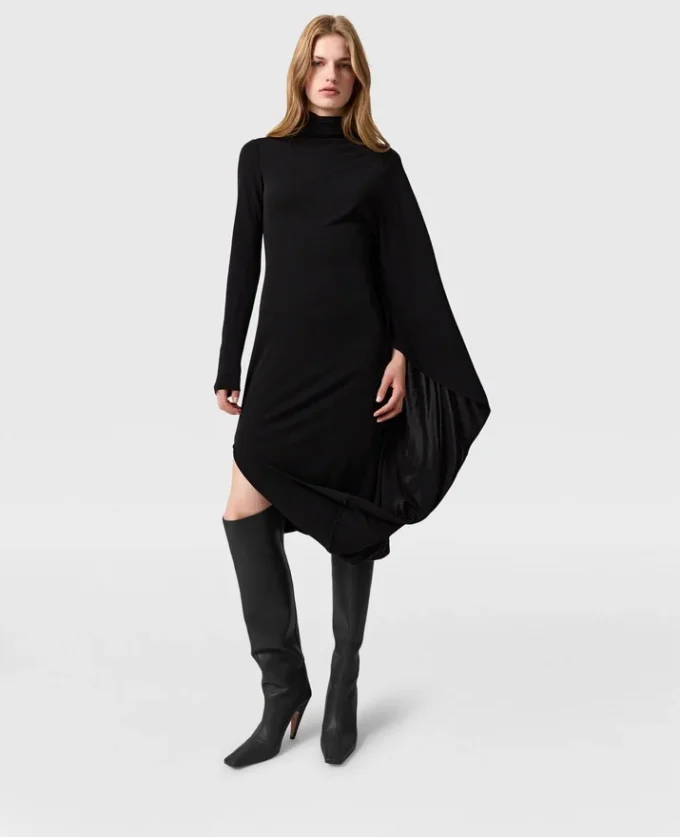 Abito midi asimmetrico con mantella Abito midi asimmetrico con mantella