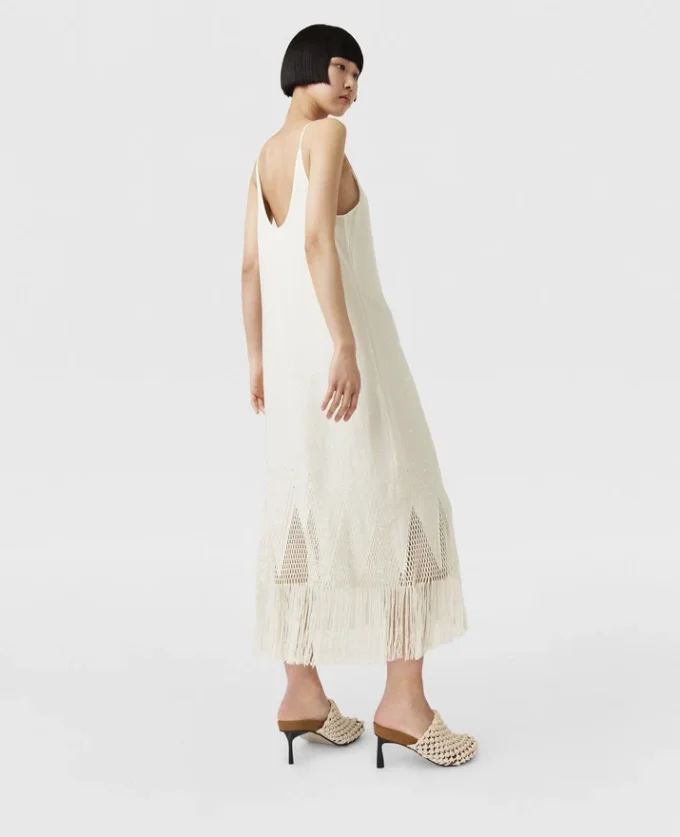 Abito midi con frange e maglia aperta Abito midi con frange e maglia aperta