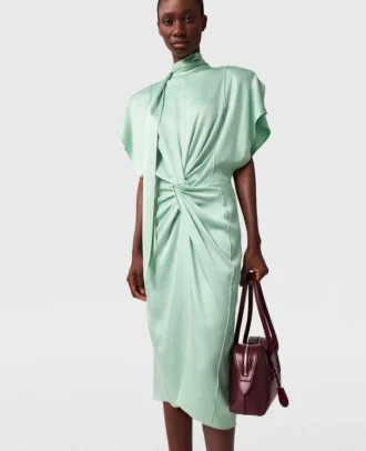 Abito midi con maniche ad aletta, scollo all’americana e drappeggio