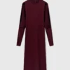 Abito midi in raso con maniche a mantella e cut-out Abito midi in raso con maniche a mantella e cut-out
