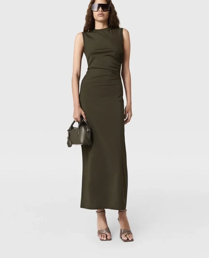 Abito midi senza maniche con collo rotondo e maglia intrecciata Abito midi senza maniche con collo rotondo e maglia intrecciata