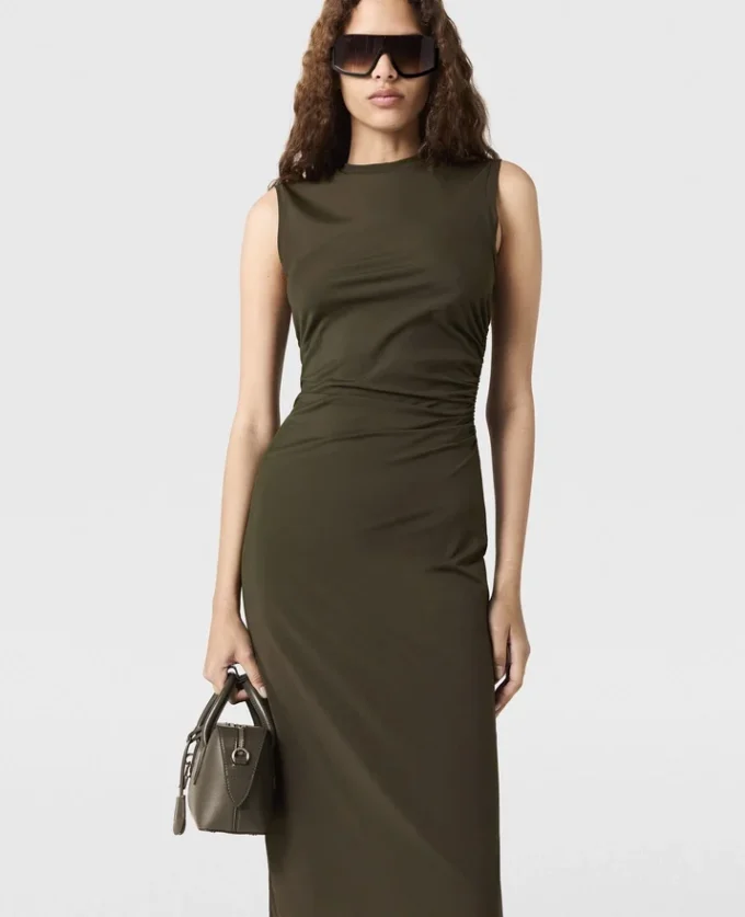 Abito midi senza maniche con collo rotondo e maglia intrecciata Abito midi senza maniche con collo rotondo e maglia intrecciata