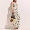 Abito midi senza spalline in maglia con stampa ciliegie Abito midi senza spalline in maglia con stampa ciliegie