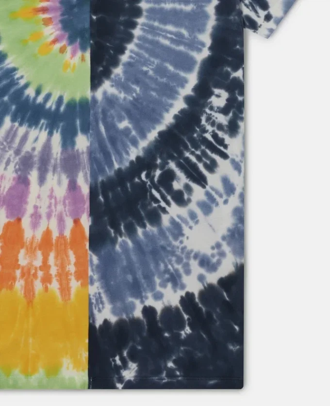 Abito t-shirt con stampa grafica tie-dye Abito t-shirt con stampa grafica tie-dye