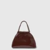 Borsa a tracolla con coulisse Falabella in vernice Borsa a tracolla con coulisse Falabella in vernice