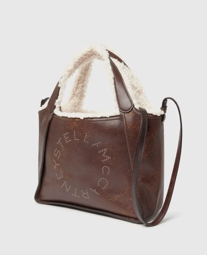 Borsa a tracolla con fodera in peluche con logo Borsa a tracolla con fodera in peluche con logo