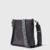 Borsa a tracolla quadrata con logo Borsa a tracolla quadrata con logo