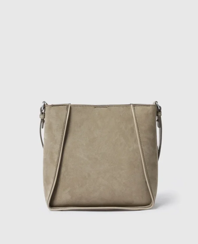Borsa a tracolla quadrata con logo Borsa a tracolla quadrata con logo