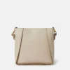 Borsa a tracolla quadrata con logo Borsa a tracolla quadrata con logo