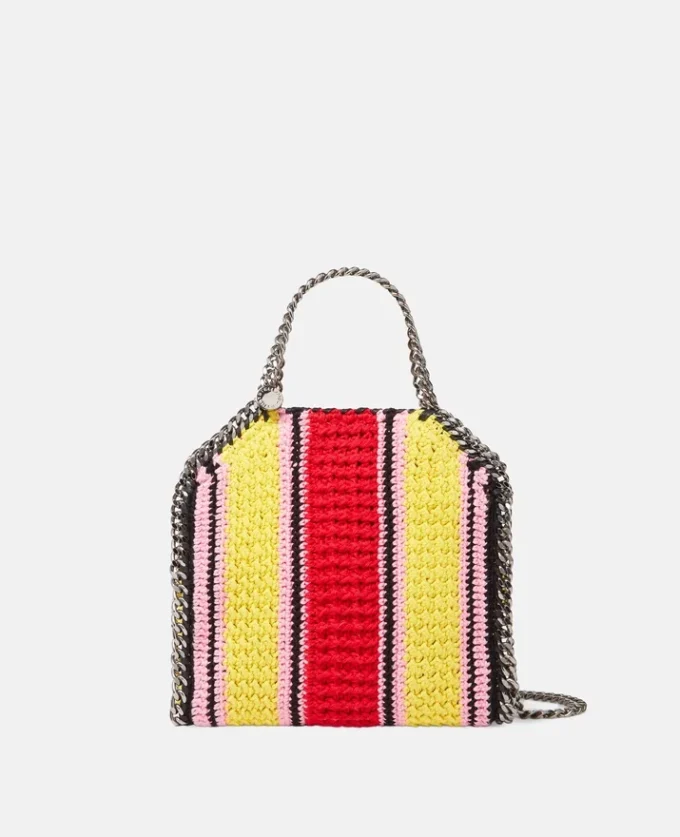 Borsa mini Falabella in cotone a righe lavorata all’uncinetto Borsa mini Falabella in cotone a righe lavorata all’uncinetto