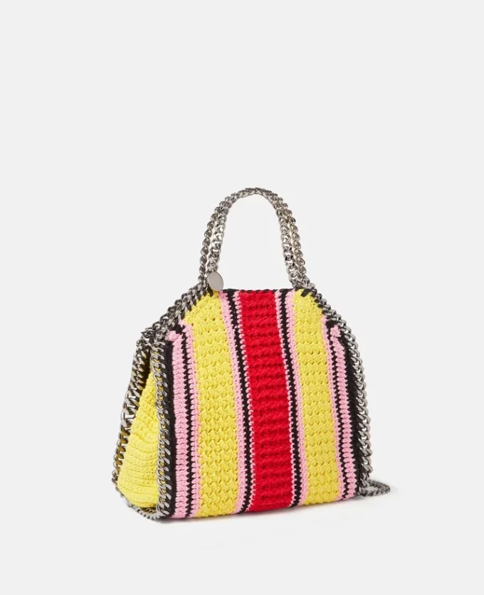 Borsa mini Falabella in cotone a righe lavorata all’uncinetto Borsa mini Falabella in cotone a righe lavorata all’uncinetto