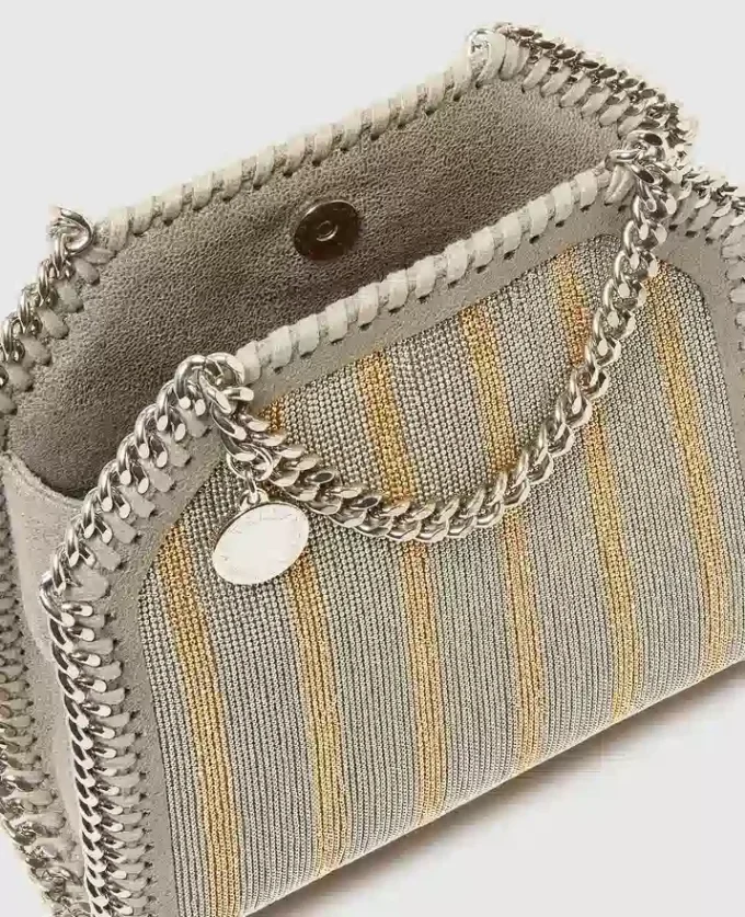 Borsa piccola Falabella in edizione limitata con catena metallica ricamata Borsa piccola Falabella in edizione limitata con catena metallica ricamata