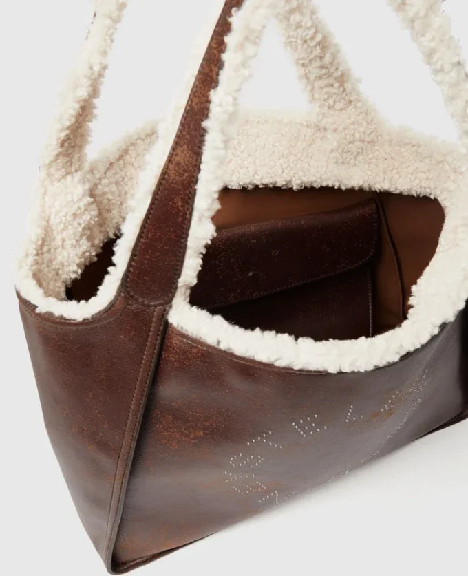 Borsa tote con fodera in peluche con logo