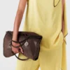 Borsa tote Falabella Fold-Over smaltata Borsa tote Falabella Fold-Over smaltata