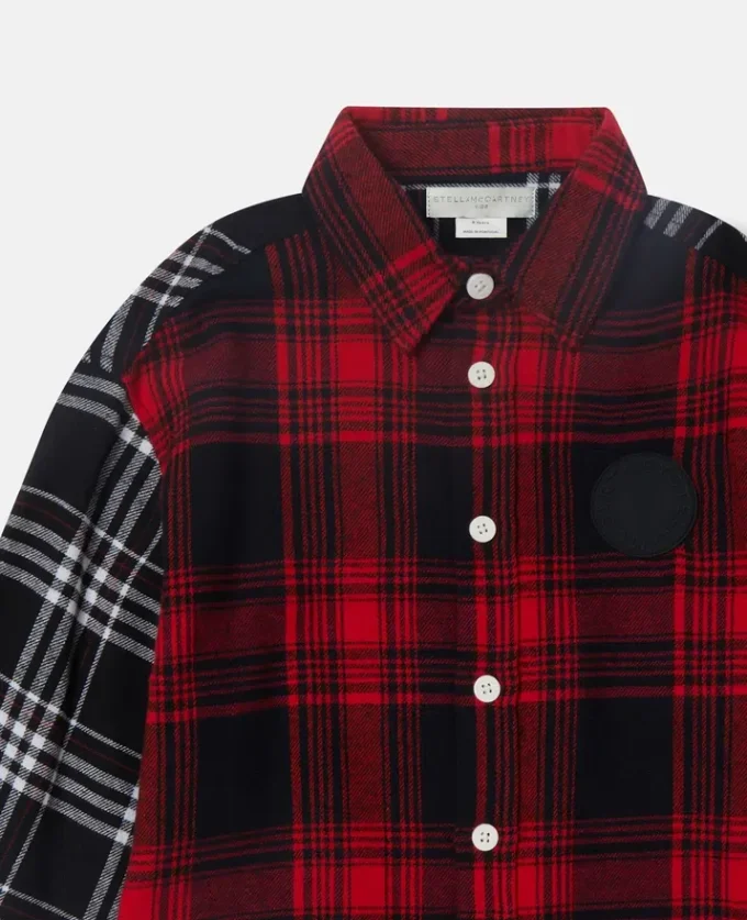 Camicia classica con pannelli a quadri Camicia classica con pannelli a quadri