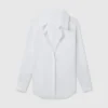 Camicia con collo a V aperto Camicia con collo a V aperto