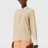 Camicia con collo alla coreana e pannello a contrasto Camicia con collo alla coreana e pannello a contrasto