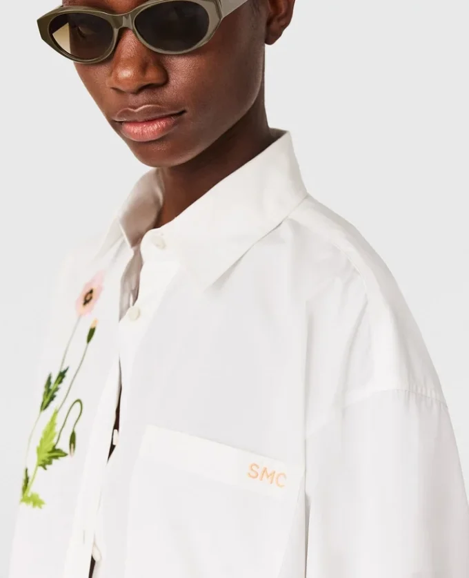 Camicia con ricami floreali Camicia con ricami floreali