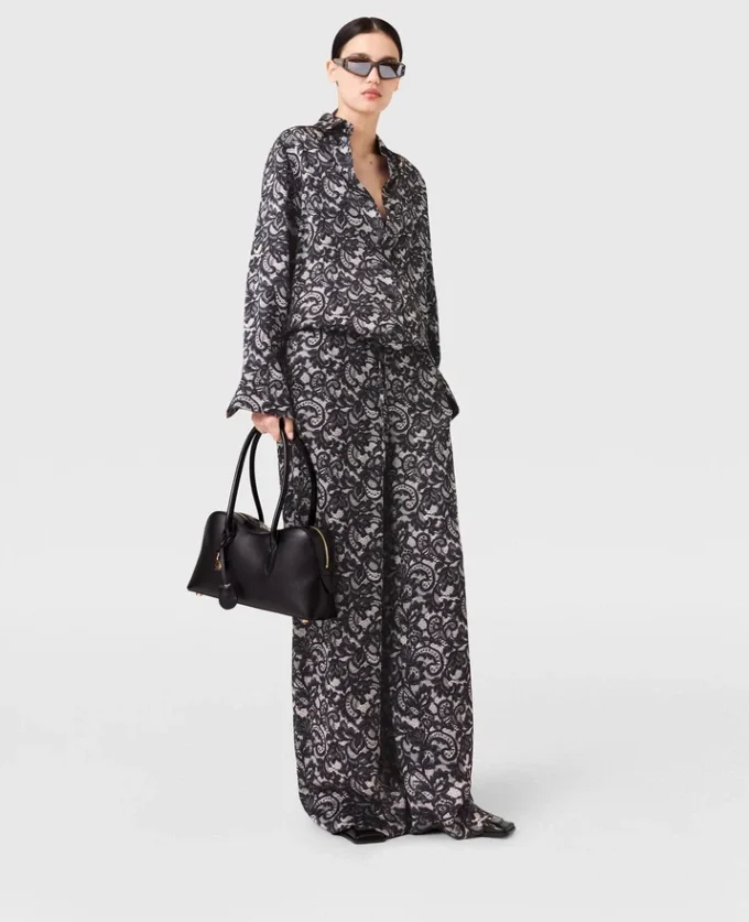 Camicia oversize con stampa pizzo Camicia oversize con stampa pizzo