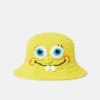Cappello a secchiello con grafica SpongeBob lavorato all’uncinetto Cappello a secchiello con grafica SpongeBob lavorato all’uncinetto