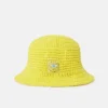 Cappello a secchiello con grafica SpongeBob lavorato all’uncinetto Cappello a secchiello con grafica SpongeBob lavorato all’uncinetto