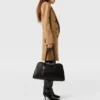 Cappotto doppiopetto di media lunghezza Cappotto doppiopetto di media lunghezza