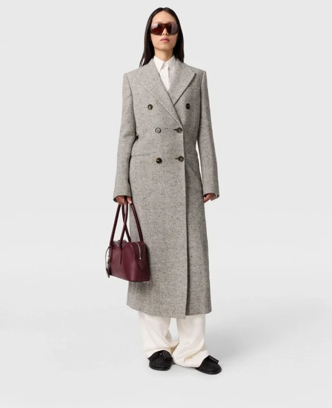 Cappotto lungo doppiopetto in tweed Cappotto lungo doppiopetto in tweed