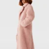 Cappotto lungo oversize in peluche Cappotto lungo oversize in peluche