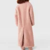 Cappotto lungo oversize in peluche Cappotto lungo oversize in peluche