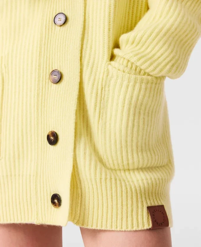 Cardigan con scollo a V in maglia grossa Cardigan con scollo a V in maglia grossa