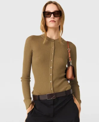 Cardigan girocollo in maglia leggera