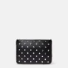 Custodia Falabella con zip e borchie Custodia Falabella con zip e borchie