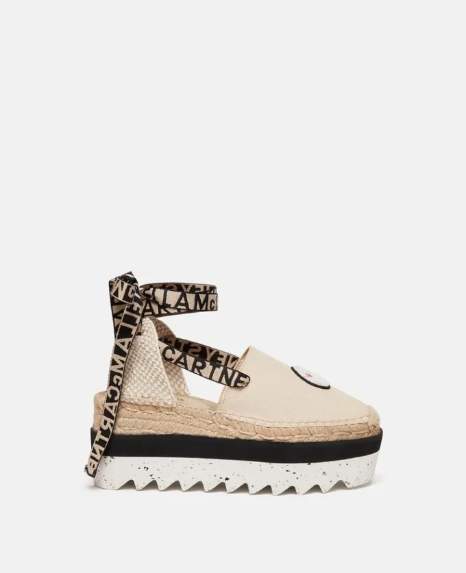 Espadrillas Gaia in tela con ricamo coniglietto nero Espadrillas Gaia in tela con ricamo coniglietto nero
