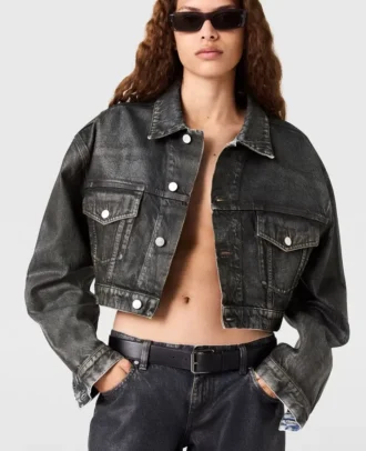Giacca corta in denim con pannelli invecchiati