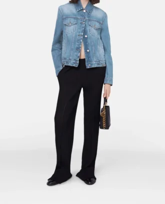 Giacca in denim chiaro con catena Falabella