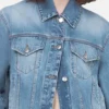 Giacca in denim chiaro con catena Falabella Giacca in denim chiaro con catena Falabella