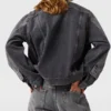 Giacca in denim con pannelli tono su tono Giacca in denim con pannelli tono su tono