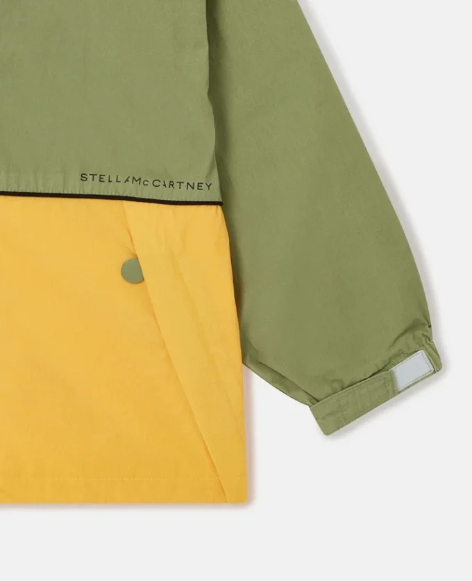 Impermeabile con cappuccio Colour Block Impermeabile con cappuccio Colour Block