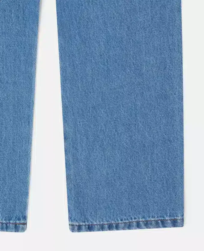 Jeans a gamba dritta Jeans a gamba dritta