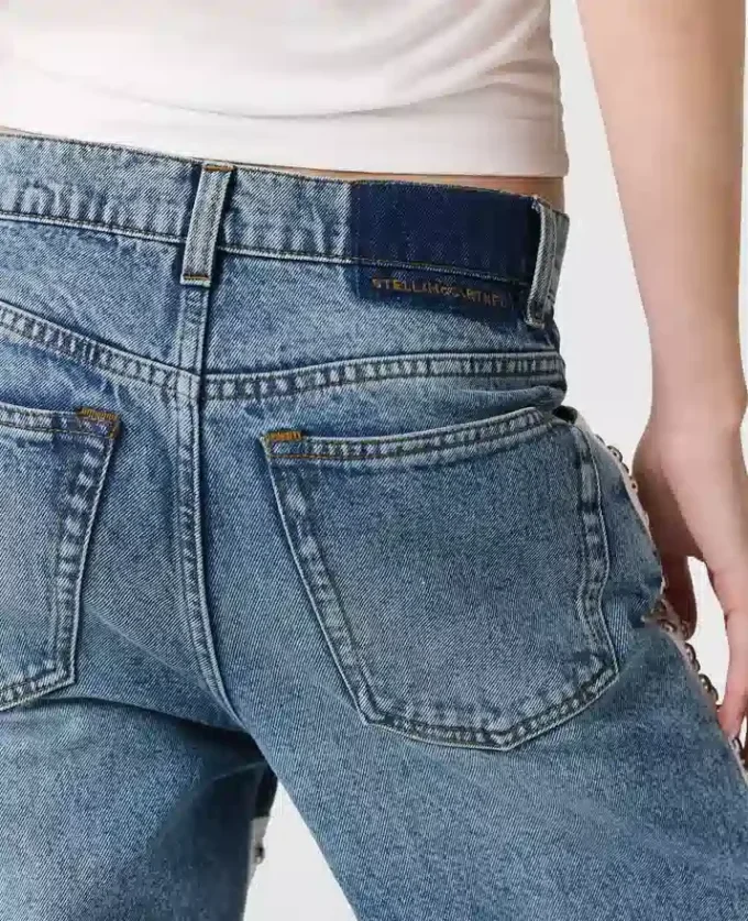 Jeans a gamba dritta con borchie Jeans a gamba dritta con borchie