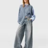 Jeans a gamba larga con lavaggio vintage Jeans a gamba larga con lavaggio vintage