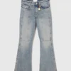 Jeans a zampa svasata con lavaggio vintage Jeans a zampa svasata con lavaggio vintage