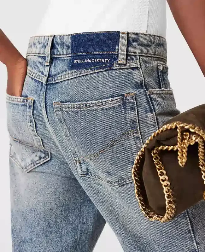 Jeans bootcut con lavaggio vintage Jeans bootcut con lavaggio vintage
