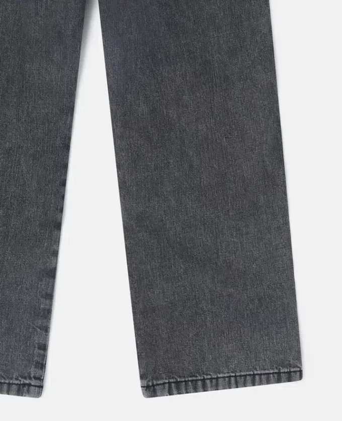 Jeans in denim a gamba dritta con pannello a contrasto Jeans in denim a gamba dritta con pannello a contrasto