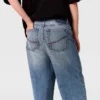 Jeans in denim a vita alta con gamba larga sbiadita Jeans in denim a vita alta con gamba larga sbiadita