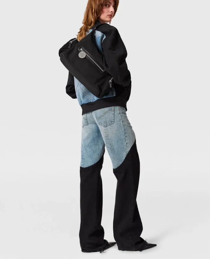 Jeans in denim con pannelli patchwork Jeans in denim con pannelli patchwork